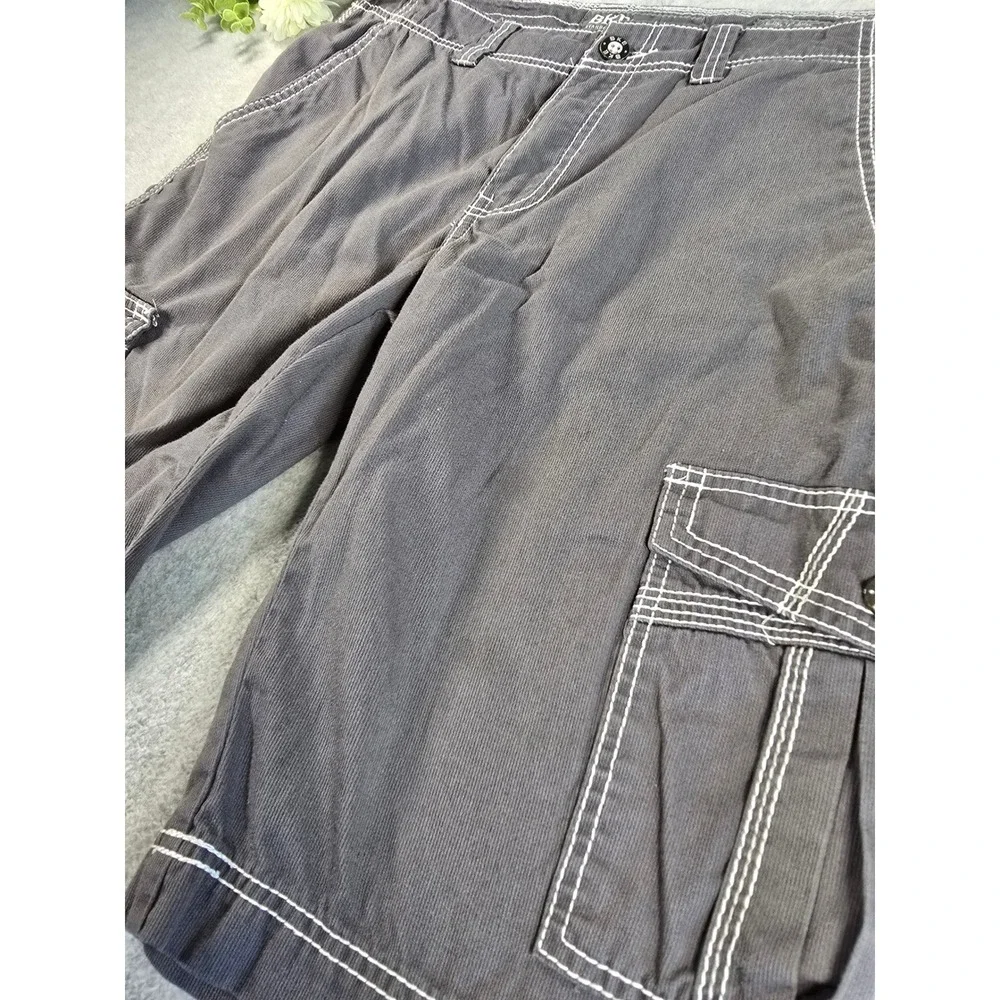 BKE Chase Standard Fit Cargo Shorts Mens 32 Gray Contrast Stitch Utility Y2K